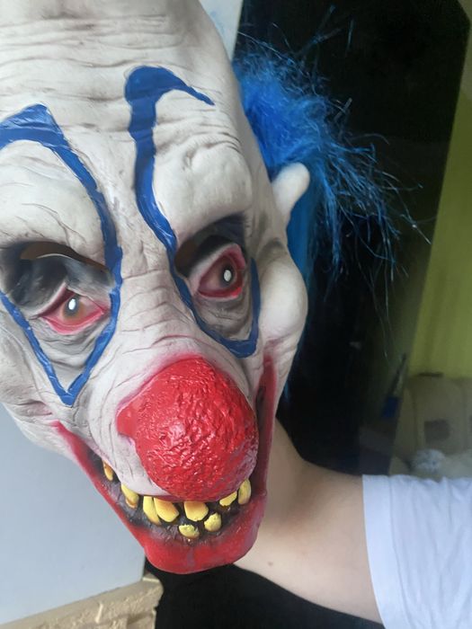 Маска страшного клоуна