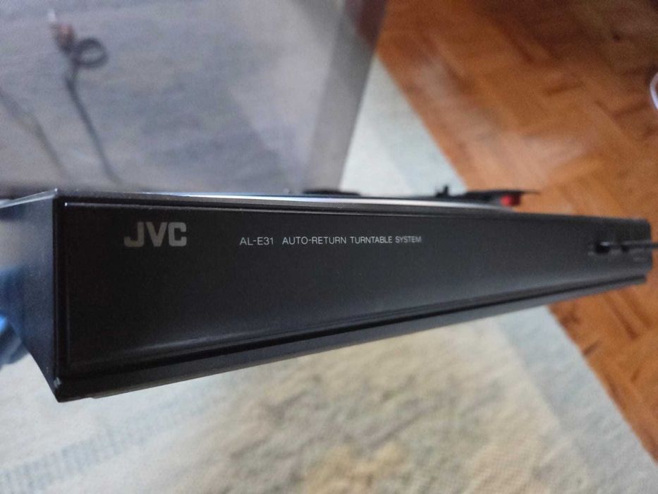 Gira-Discos JVC Vintage (Não Testado)
