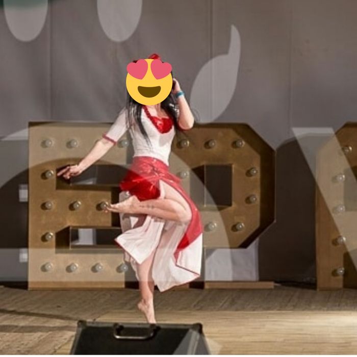 Восточный костюм для шааби есть тогр