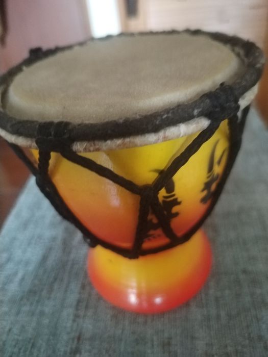 Djambé decorativo 10x13cms