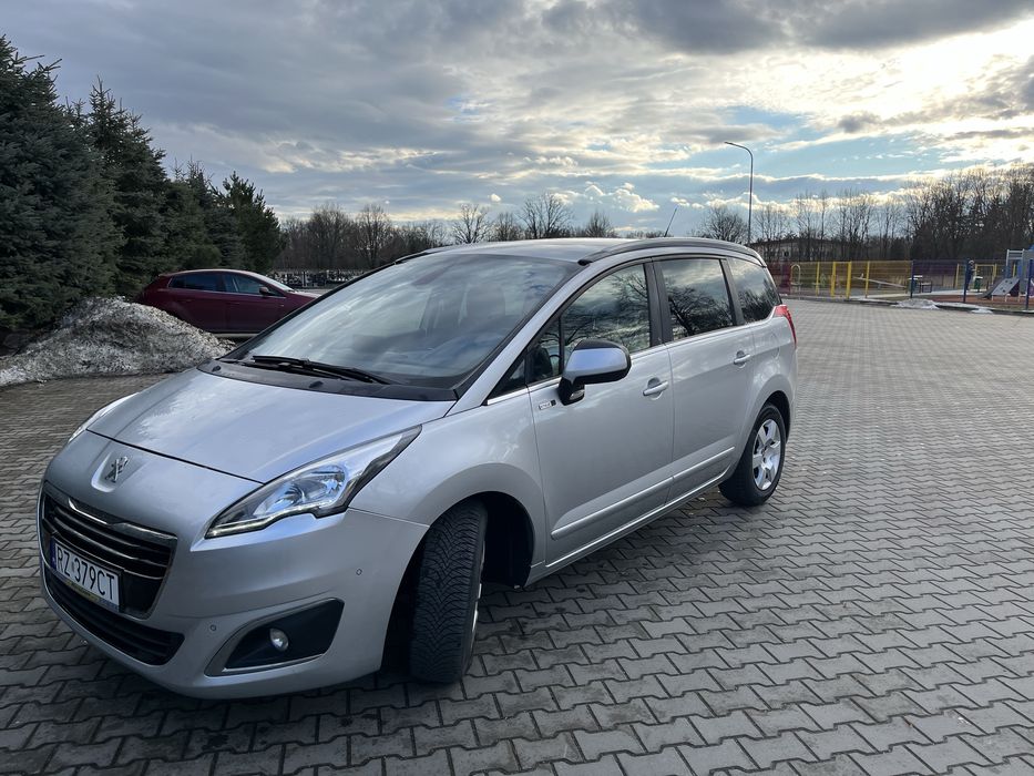 Peugeot 5008 godny uwagi . Polecam