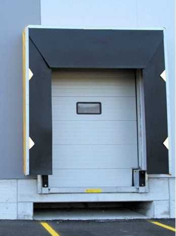 Урівнювальні платформи з поворотною апареллю (доклевелери)