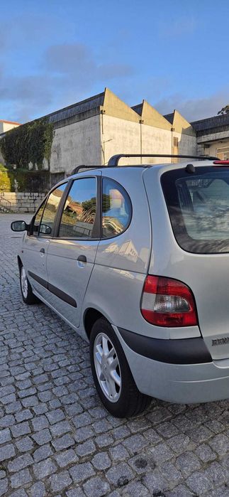 Renault Scenic 1.9 DCI