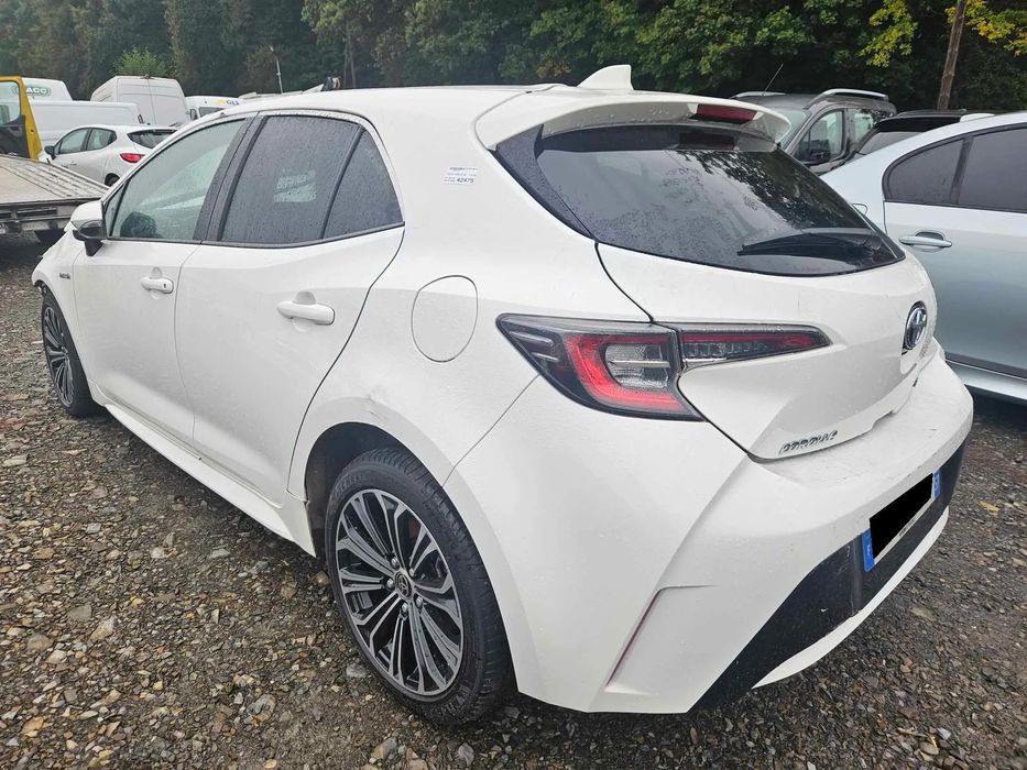 Toyota Corolla 1.8 hybryda 2020 rok przebieg 30 tys.km Uszkodzony