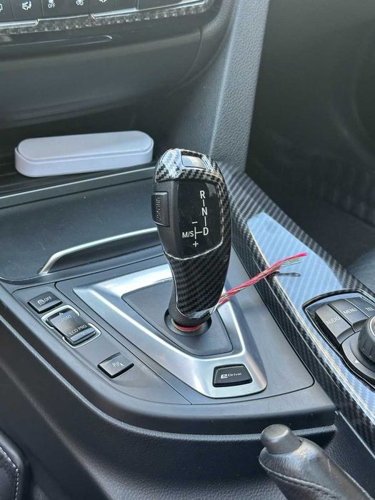 Продаю BMW 330e 2017р