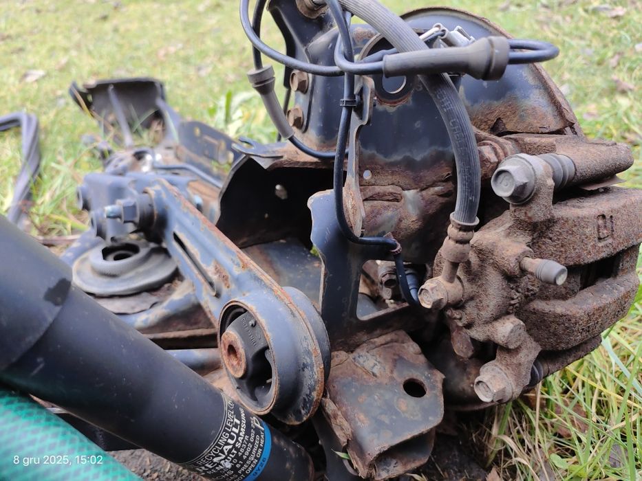 Piasta łożysko wahacz zacisk tarcza Lewy tył Renault Koleos Qashqai