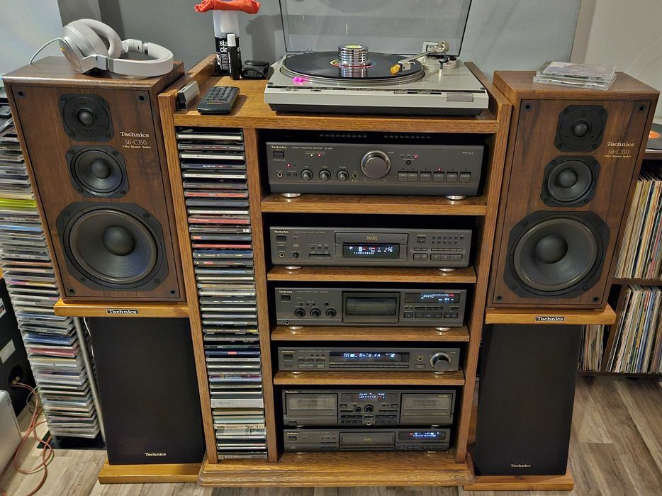Duża wieża Technics 8 elementów pilot i wszelkie kable płyty cd winyl