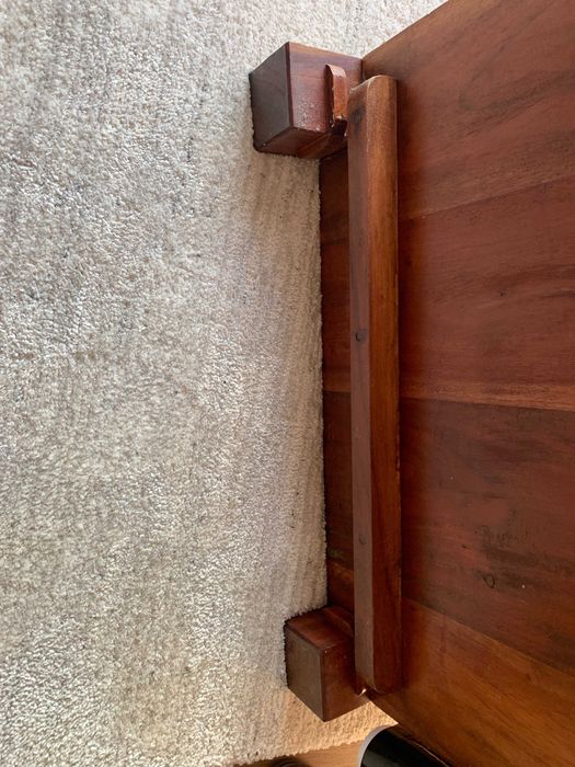 Mesa de centro para sala de estar/jantar em madeira maciça