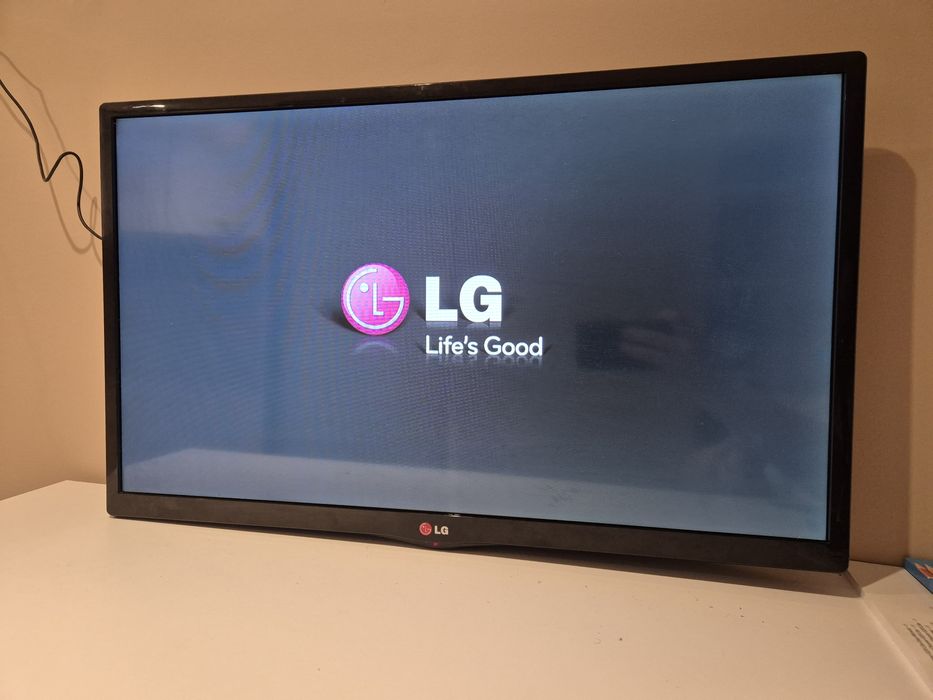 Telewizor LG 28MT45D-PZ TV czarny
