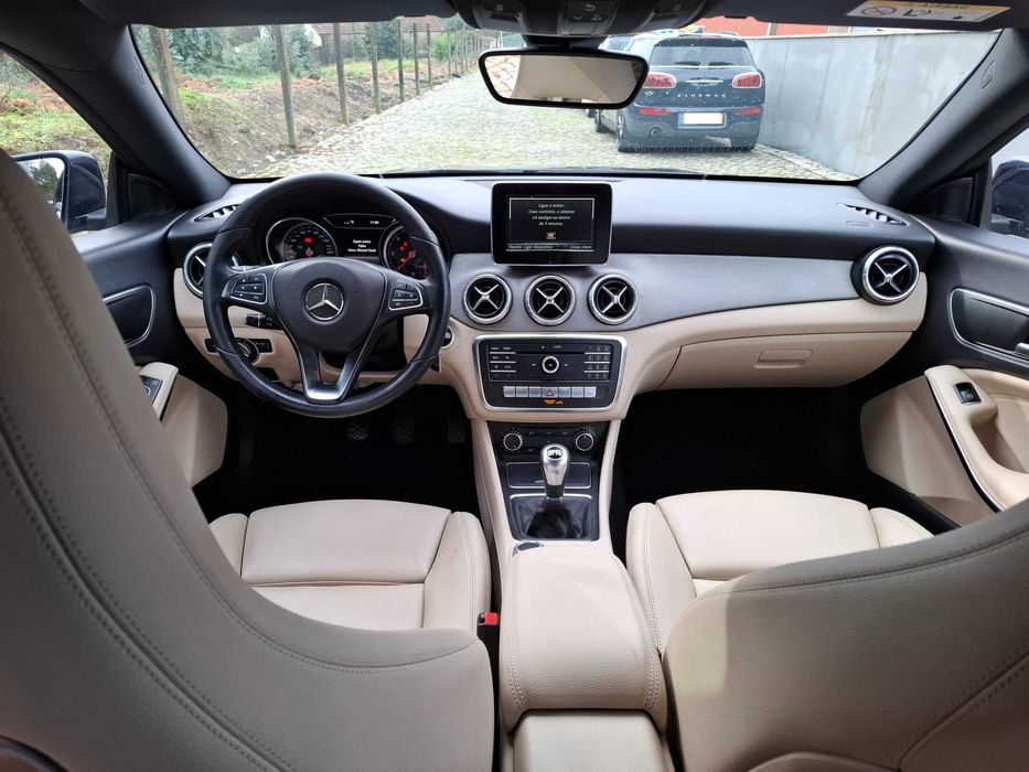 Mercedes CLA 180 d Shooting Brake Apenas 130 Mil Kms de 2017