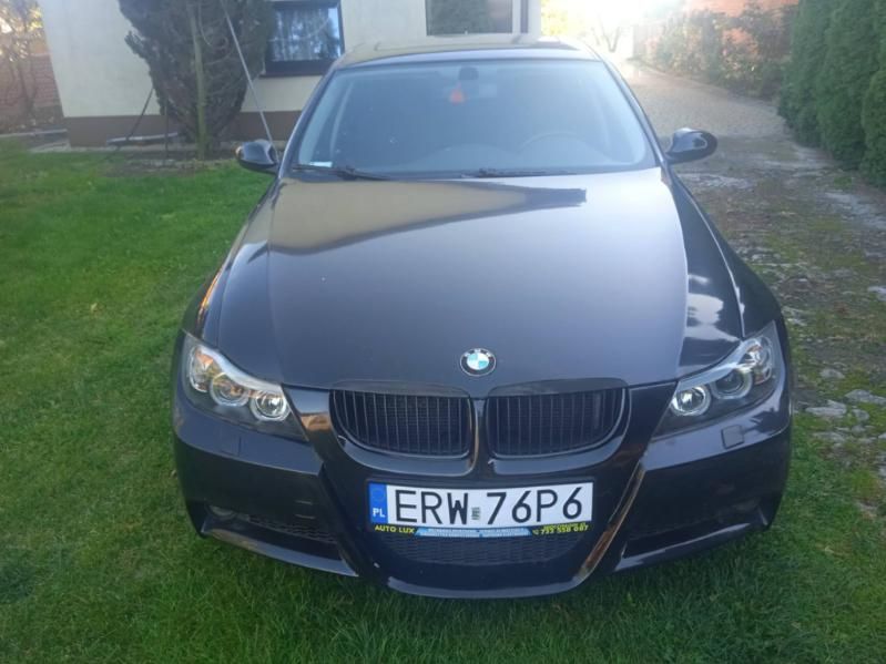 **BMW seria 320i**