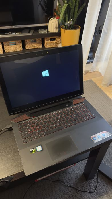 Laptop Lenovo Y700-15isk