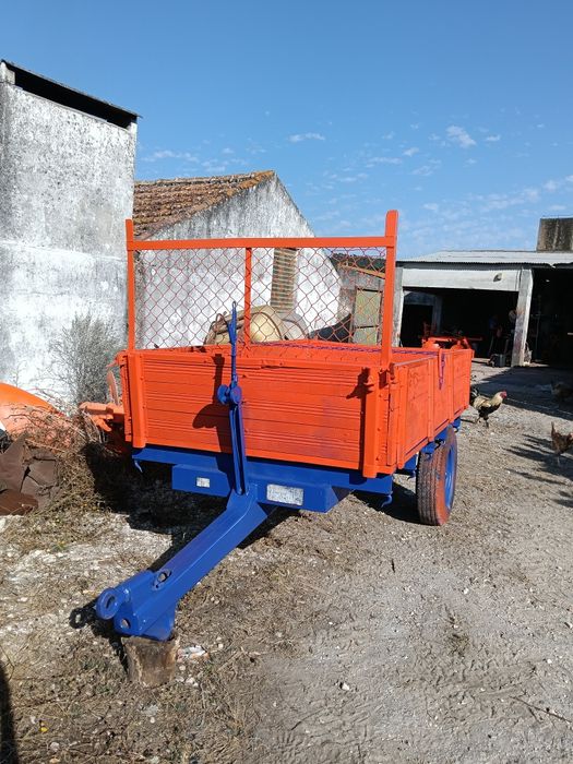 Reboque agrícola 2.5 T