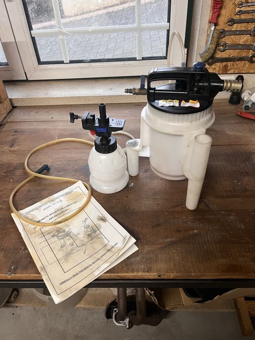 Sangrador de travoes pneumatico