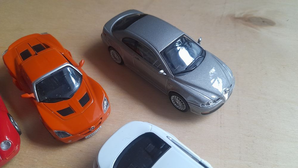 Продається колекція машинок серії "Суперкари.Найкращі автомобілі світу