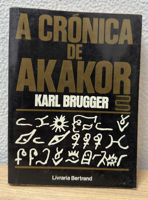 "Crónicas dos MUNDOS PARALELOS" de Guy Tarade