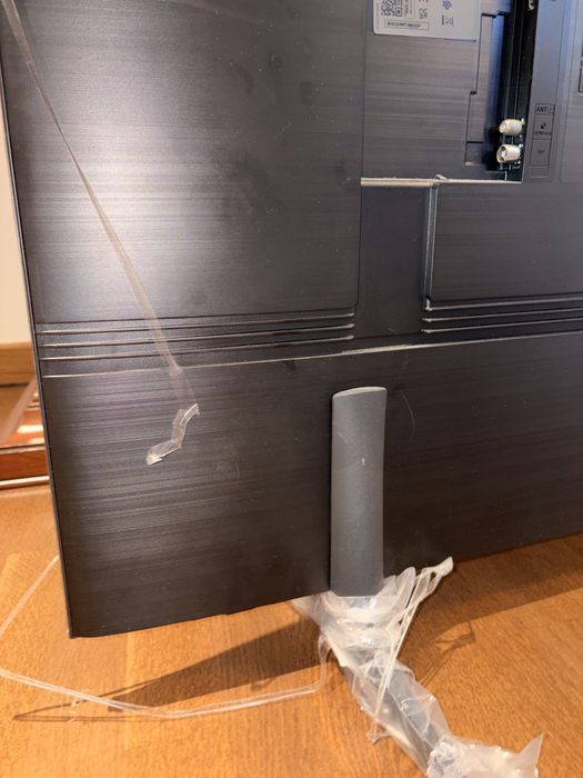 Samsung QLED 65” QE65Q65AAU - Para Peças