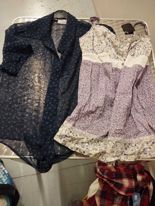 Roupa de sra tam. M em lotes e bom estado