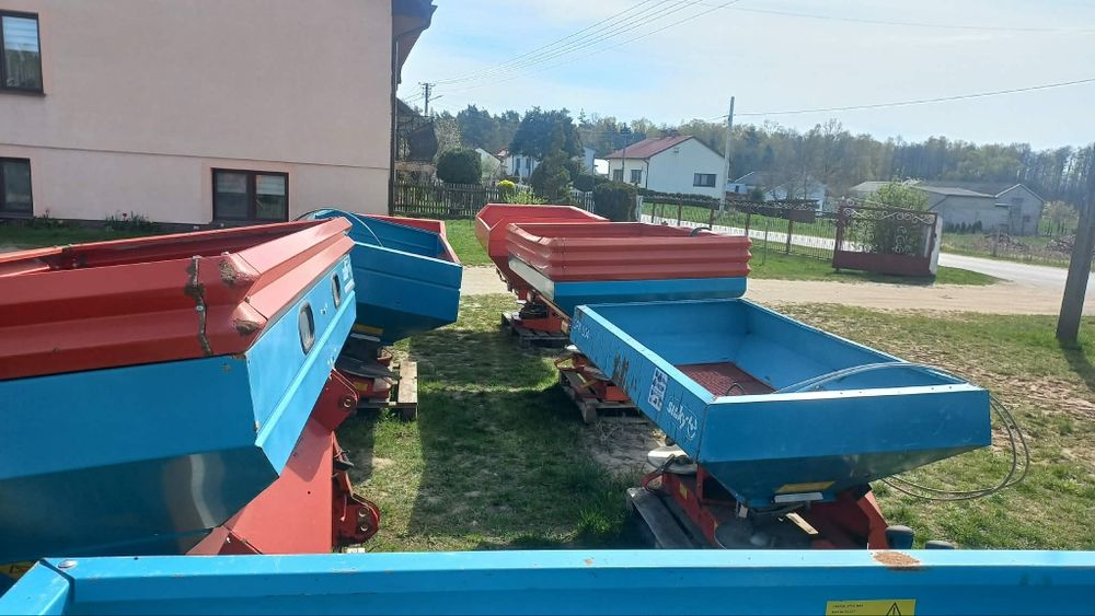 Rozsiewacz nawozów SULKY Kuhn  Kverneland