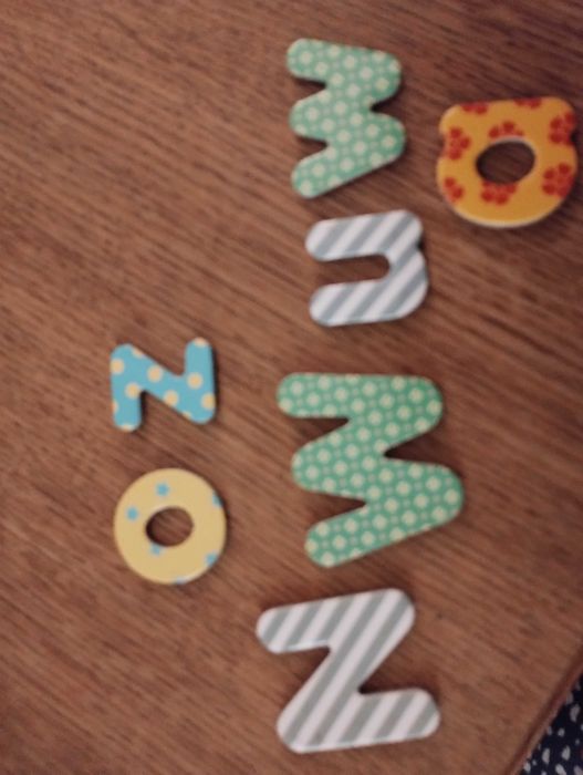 Puzzle magnesy  literki alfabet na lodówkę