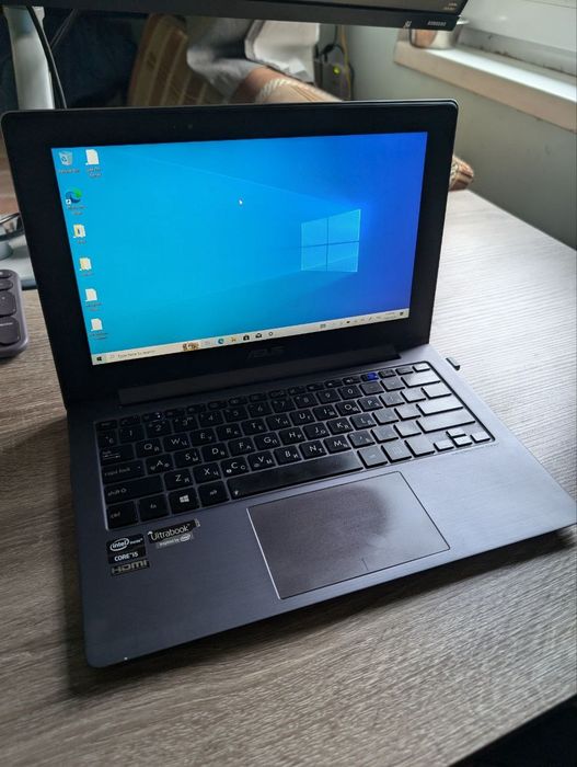 Продам ноутбук Asus в робочому стані