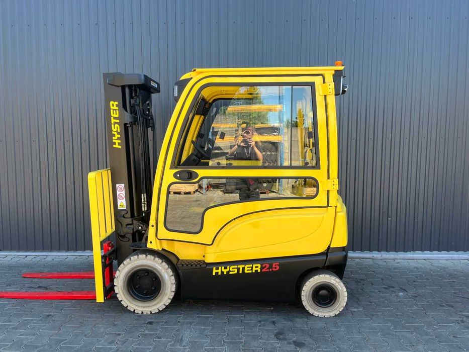 Wózek widłowy Hyster J2.5XN Standard 3,39 M Przesuw Kabina Li-Ion 2020 rok
