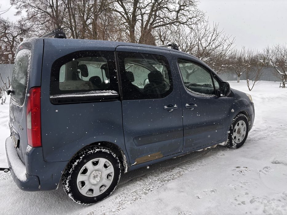 Peugeot Partner  2010  (обмін)