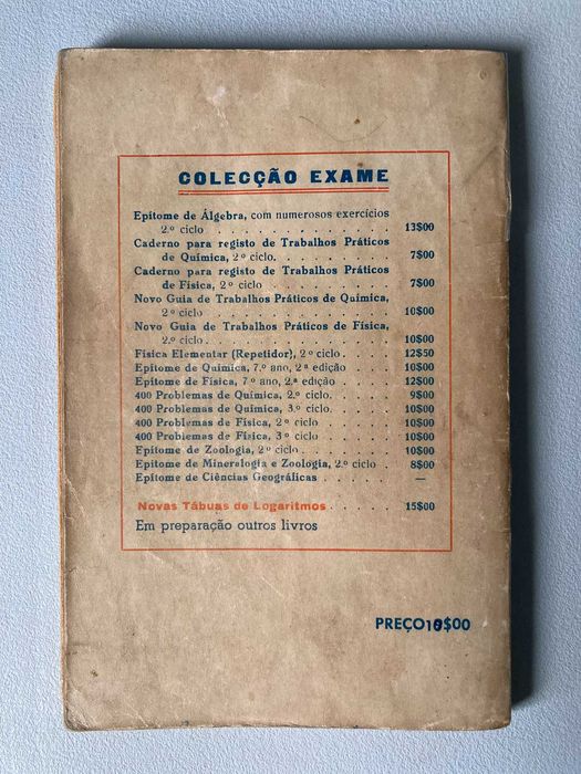 Livro Escolar de Matemática Muito Antigo