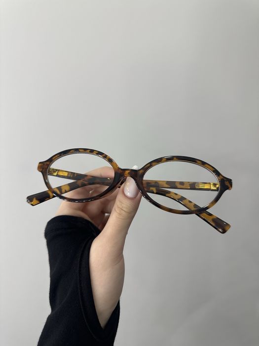 Очки типа miu miu