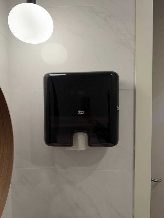 Dispensador Toalhas Mao Zig-Zag Mini TORK H3 Preto