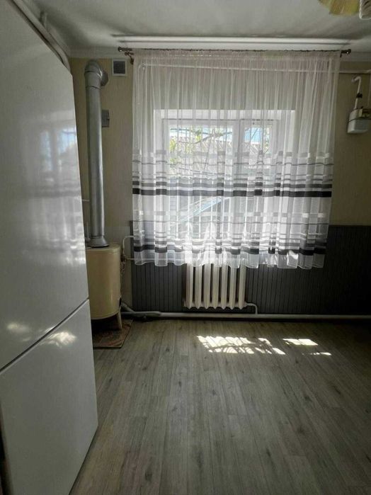 Продам 2-х комнатный дом на Слободке с гаражом