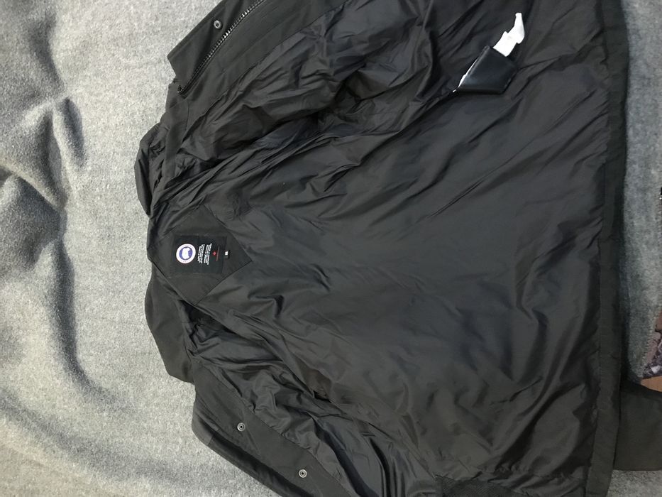 Куртка зимняя CANADA GOOSE
