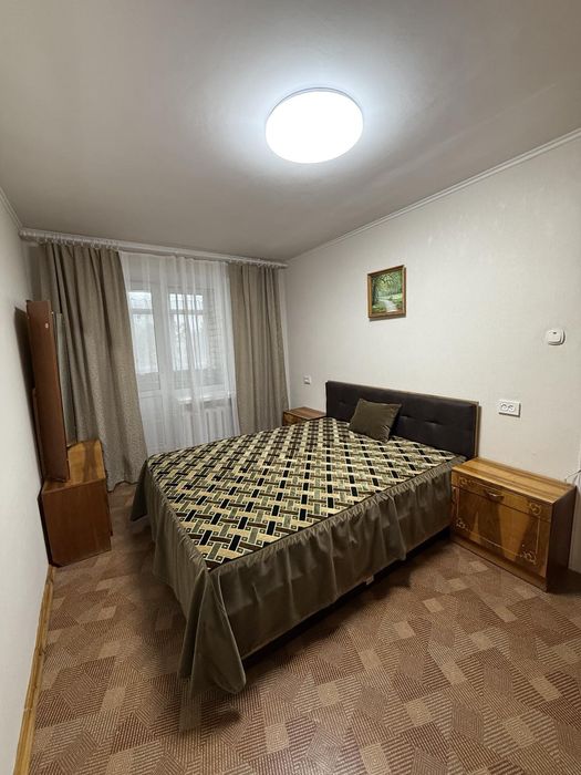 Здається двокімнатна квартира в ДОСах.