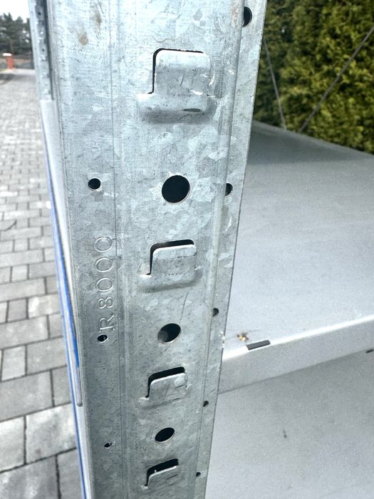 Regał półkowy przemysłowy magazynowy do hurtowni archiwum SSI Schaefer