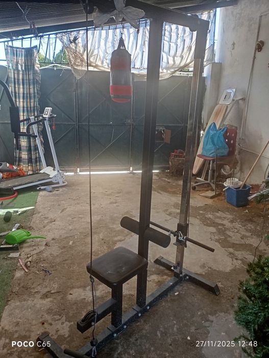Máquina de musculação