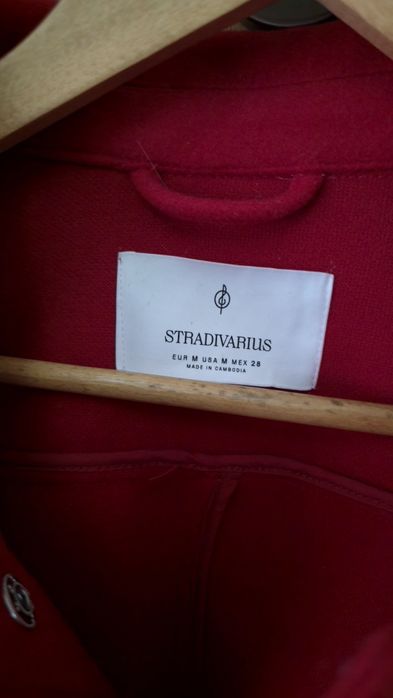 Casquinha curta pela cintura Stradivarius tamanho. M  vermelha