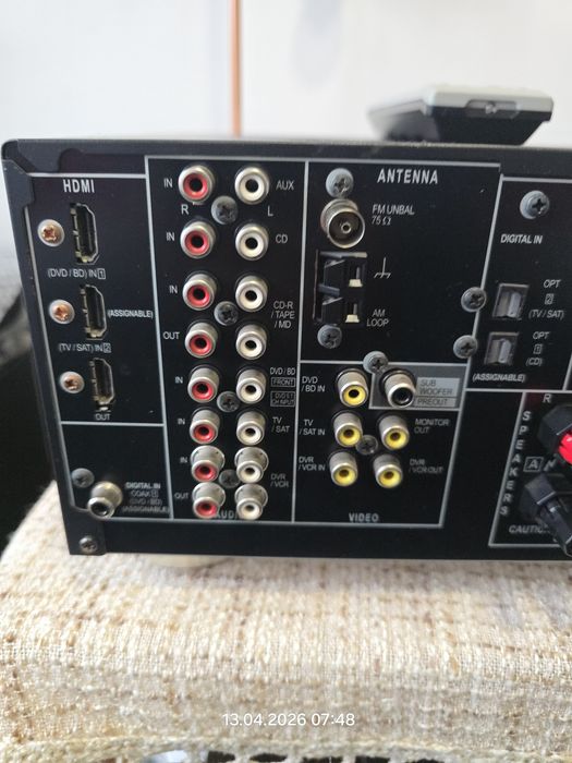 Amplituner Pioneer VSX-818V-K. pilot kinodomowe sprawne,