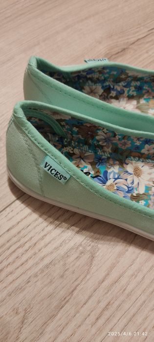 Buty damskie wsuwane Vices rozmiar 37 kolor miętowy