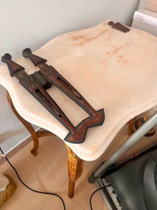 Antiguidades mesas e peças raras peças incríveis, cadeiras móveis, licoreiras, ouro, prata