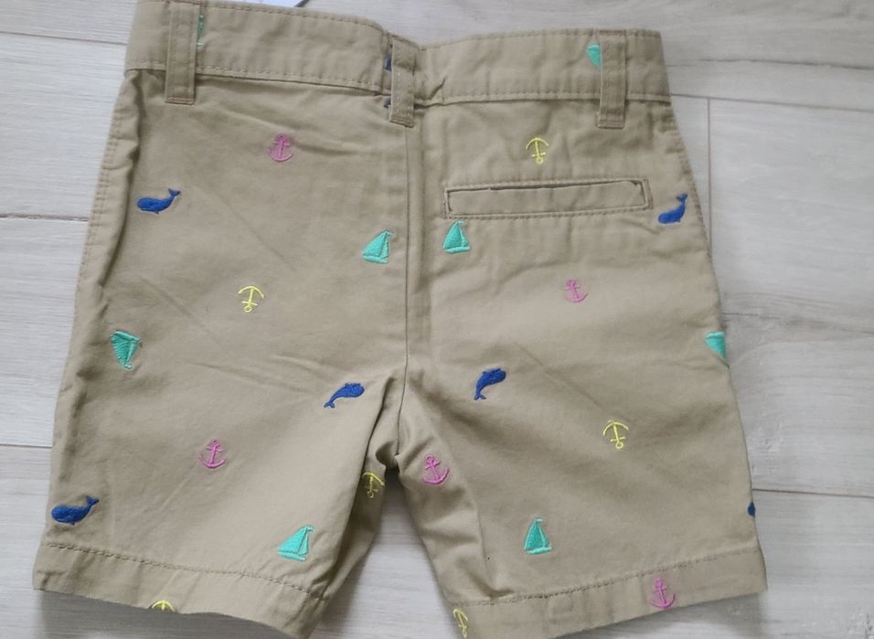 Нові шорти Carter's