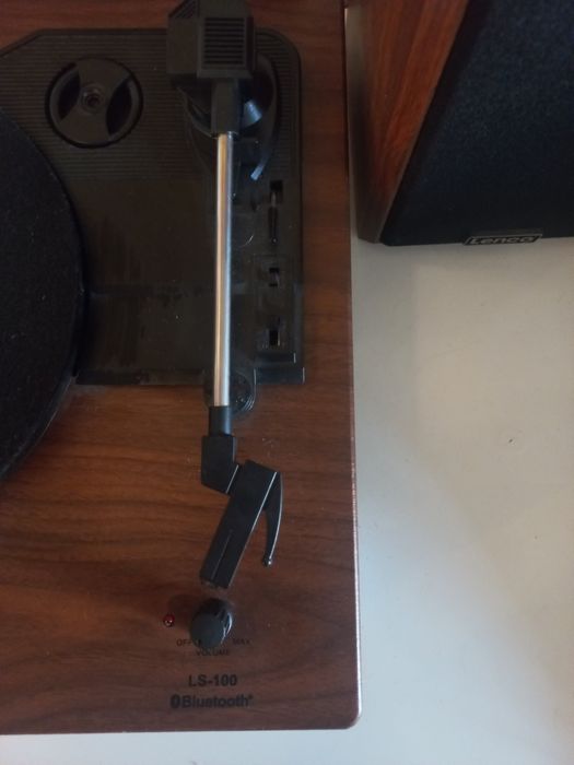 Gramofon lenco LS-100