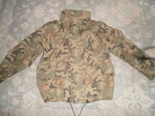 Ubranie na złą pogodę GORETEX