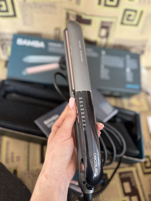 Плойка (вирівнювач) для волосся новий!!!