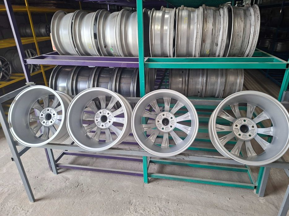 Оригінальні диски  Фольцваген 5/112 R17 7J ET40 Volkswagen.