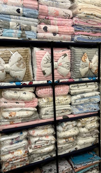 Двухсторонние пледы по низким ценам