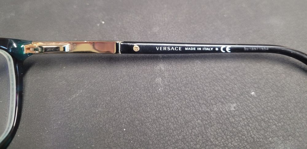 Oprawki Versace czarne złamane zielenią