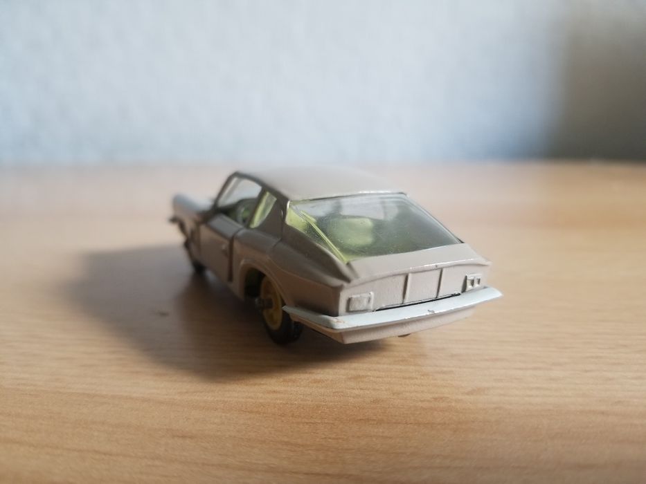 Мазерати мистраль-купе масштабная модель 1:43