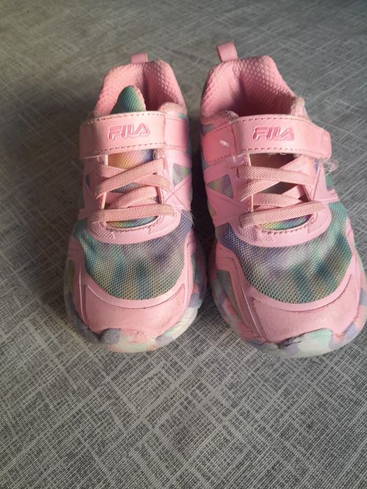 Sapatos criança número 27 marca fila