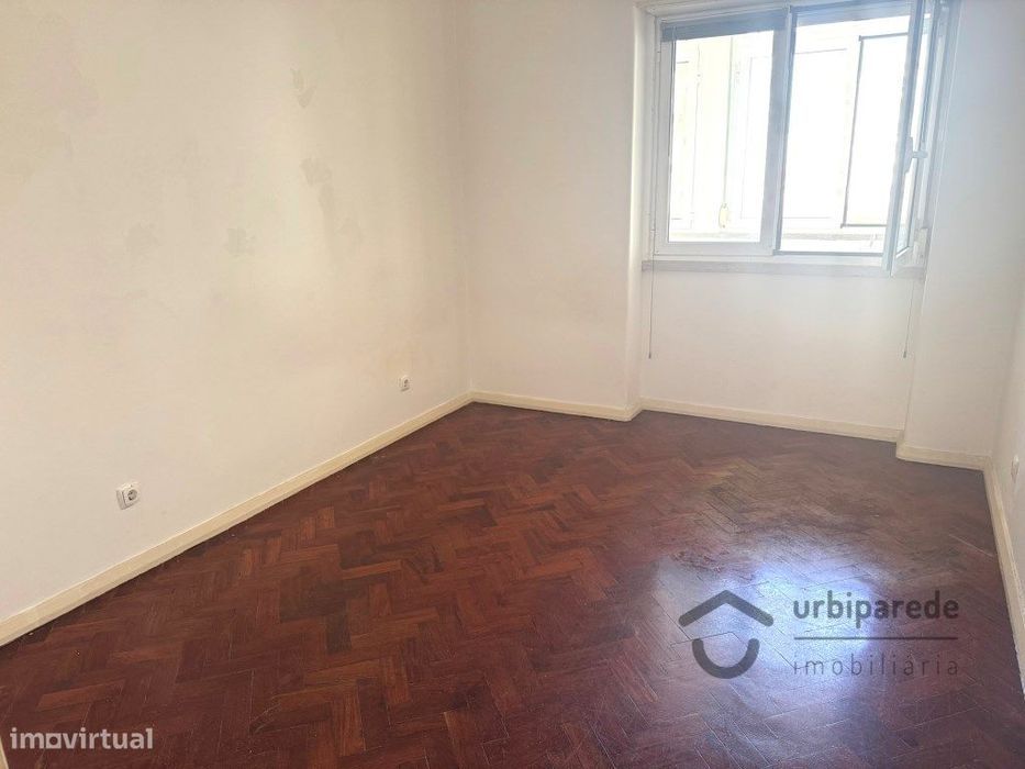 Apartamento T3 no Restelo c/ vista Rio.