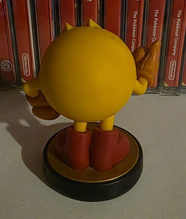 Nintendo Amiibo Pac-Man Figure